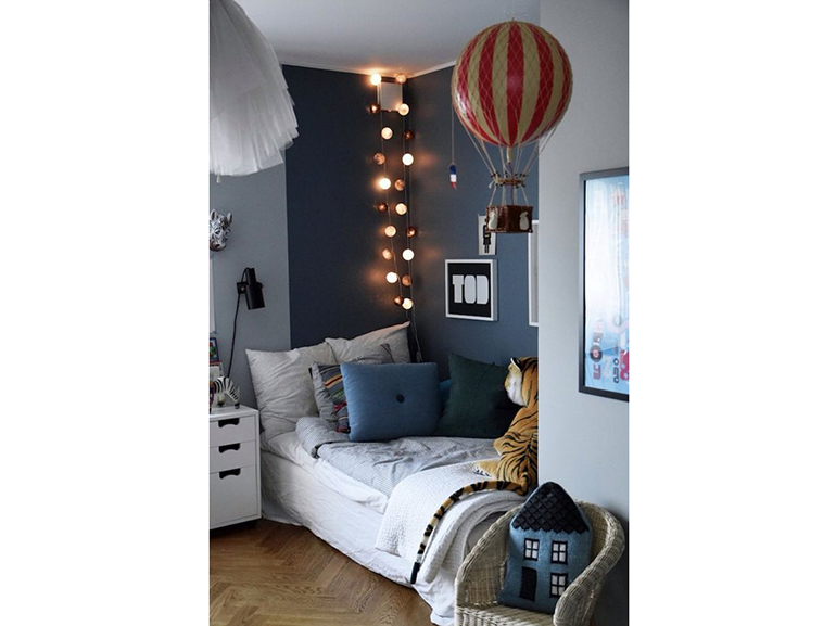 Idee Lucine Camera Da Letto Come decorare la camera da letto con le lucine - Grazia.it