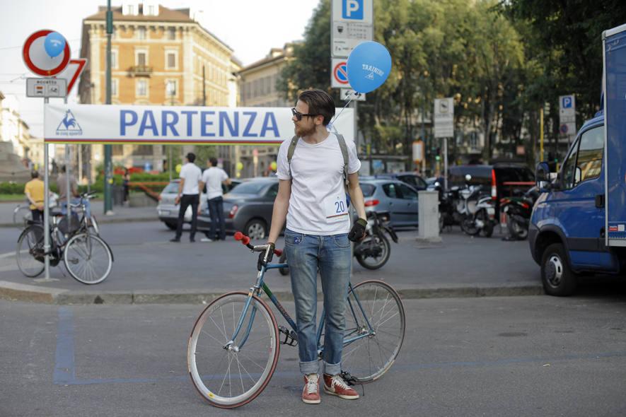 La Parade Du Coq: in bici per Milano con Le Coq Sportif