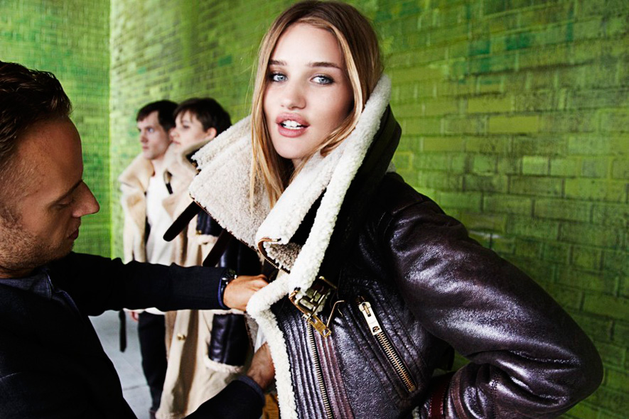 Rosie Huntington-Whiteley: attrice e modella della Burberry Family