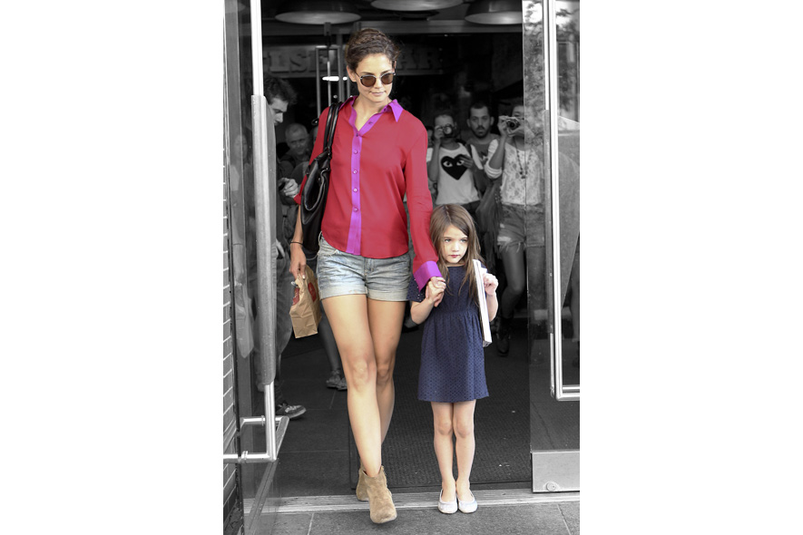 Suri Cruise, Katie Holmes Alta kika2571010(1)