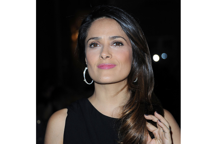 Salma Hayek non ha detto di no alla chirurgia plastica