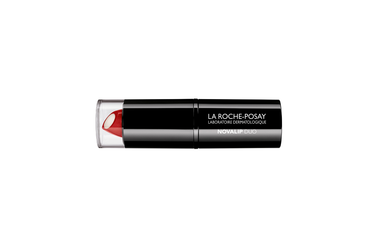 Il lipstick Novalip Duo di La Roche Posay nutre le labbra e le rimpolpa grazie alla glicerina concentrata all’8%