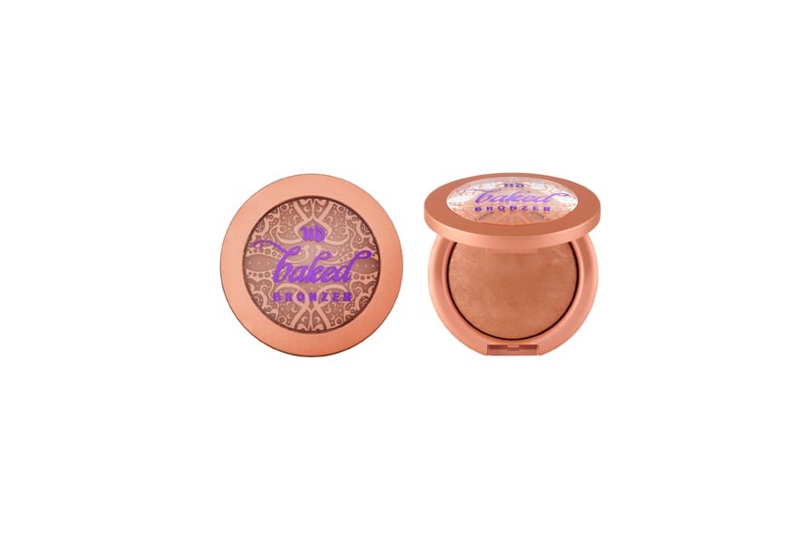 Provate a usare il baked bronzer di Urban Decay con un pennello leggermente umido: l’effetto sarà ancora più intenso