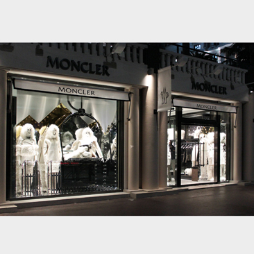 Moncler sbarca a Cannes