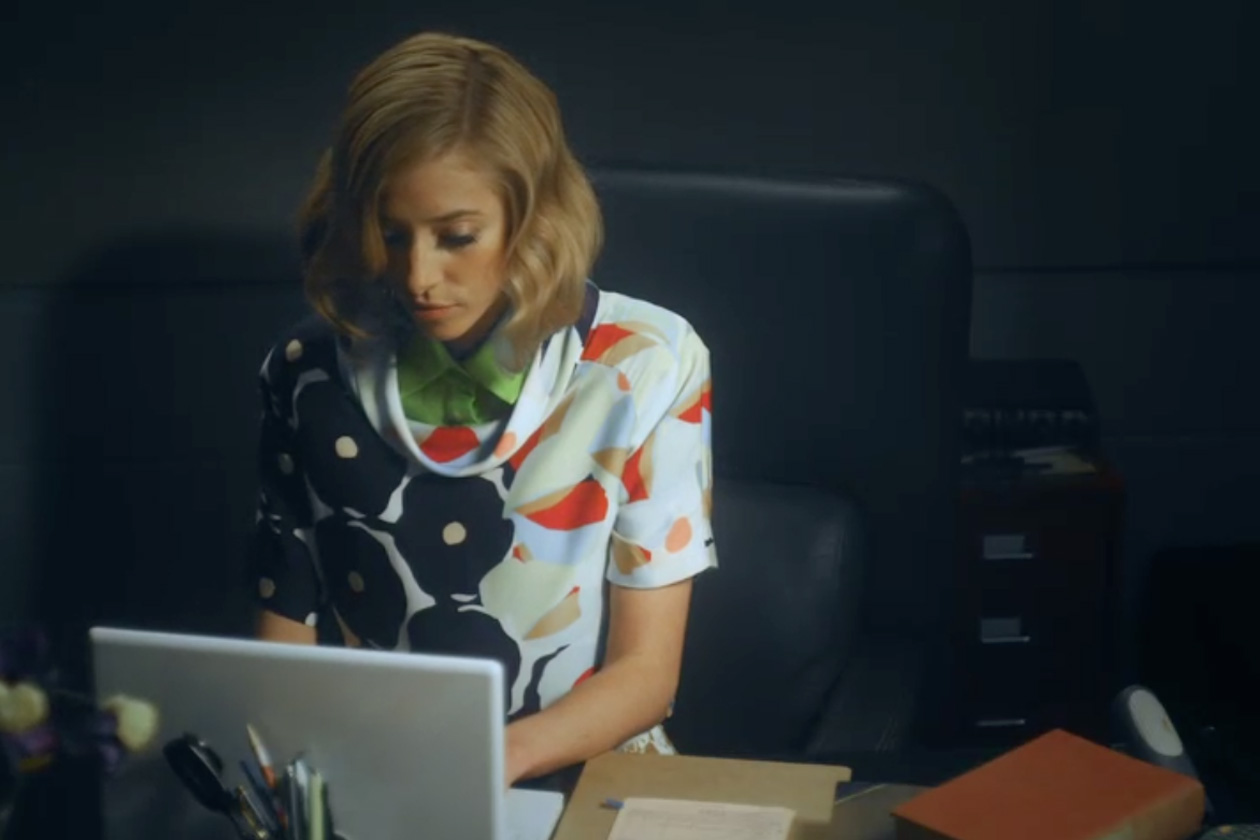 “The Writer’s Block”: video “cinematorgrafico” per DVF e Current/Elliott