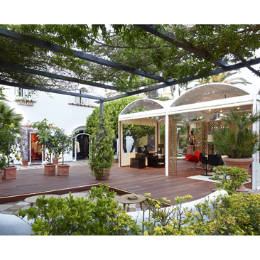 La boutique Effimera di Chanel arriva a Capri