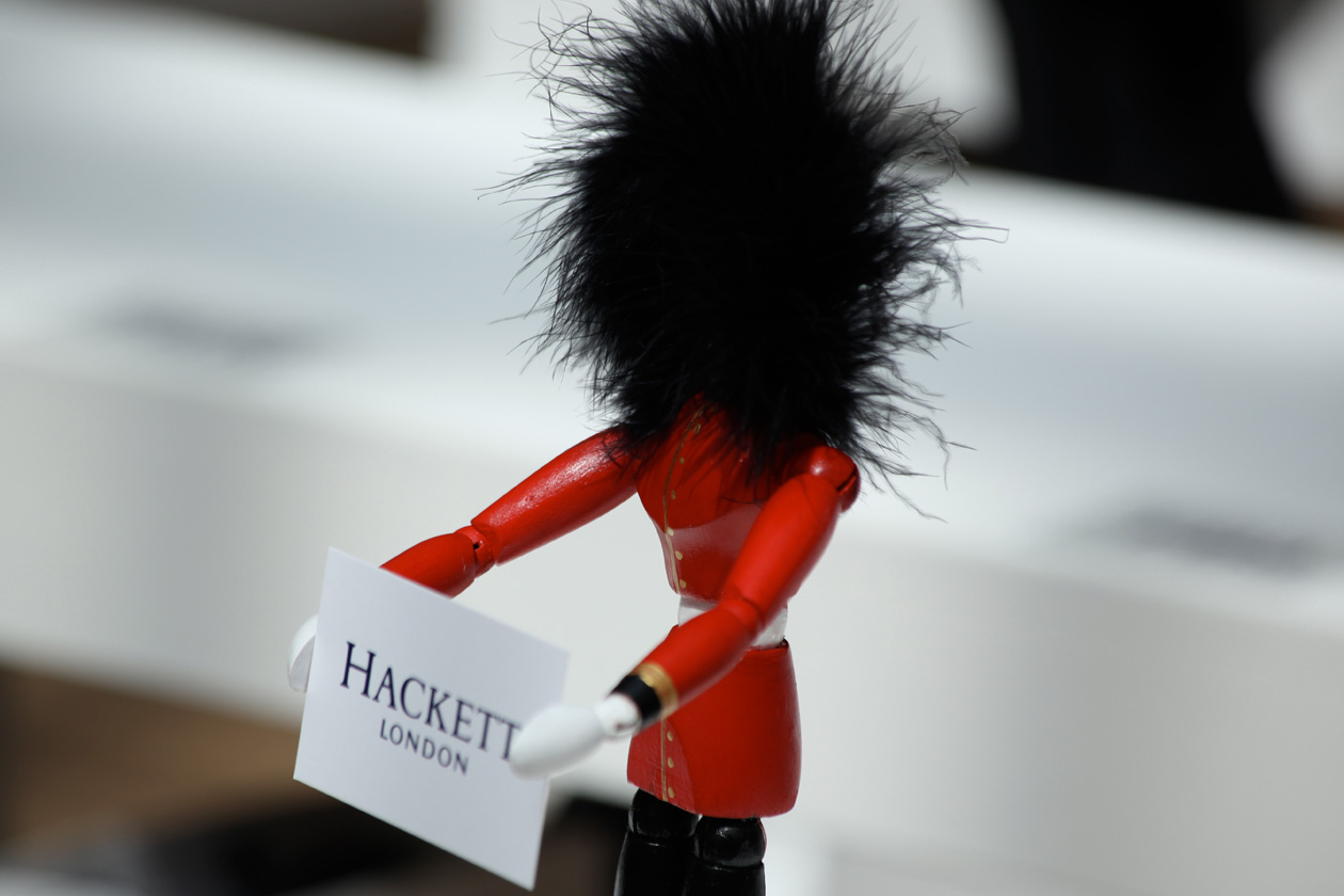 Accoglienza da Hackett