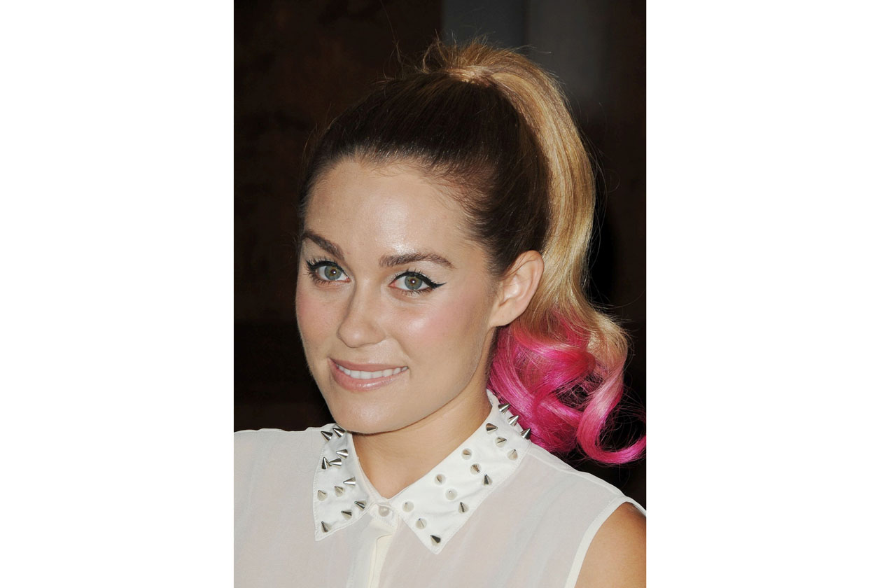 Lauren Conrad preferisce un raccolto alto con una coda rosa