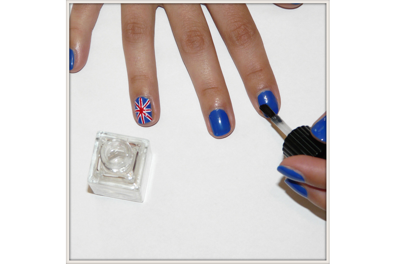 union jack nail art tutorial