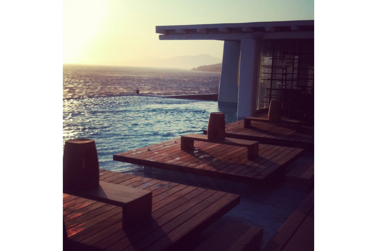 CAVO TAGOO, LOCATION LV PARTY