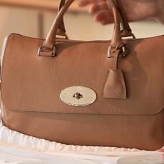 Mulberry e la Del Rey: come nasce una it-bag