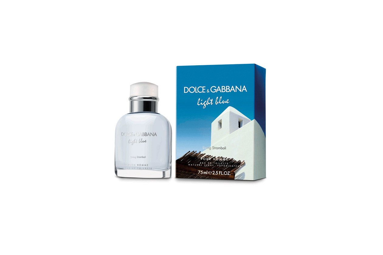 La nuova versione estiva del Light Blue di Dolce & Gabbana unisce freschezza e sensualità per una eau de toilette marina