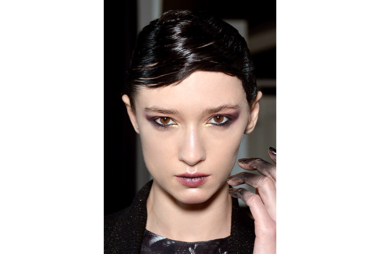 Un look da vera dark anche per Aminaka Wilmont