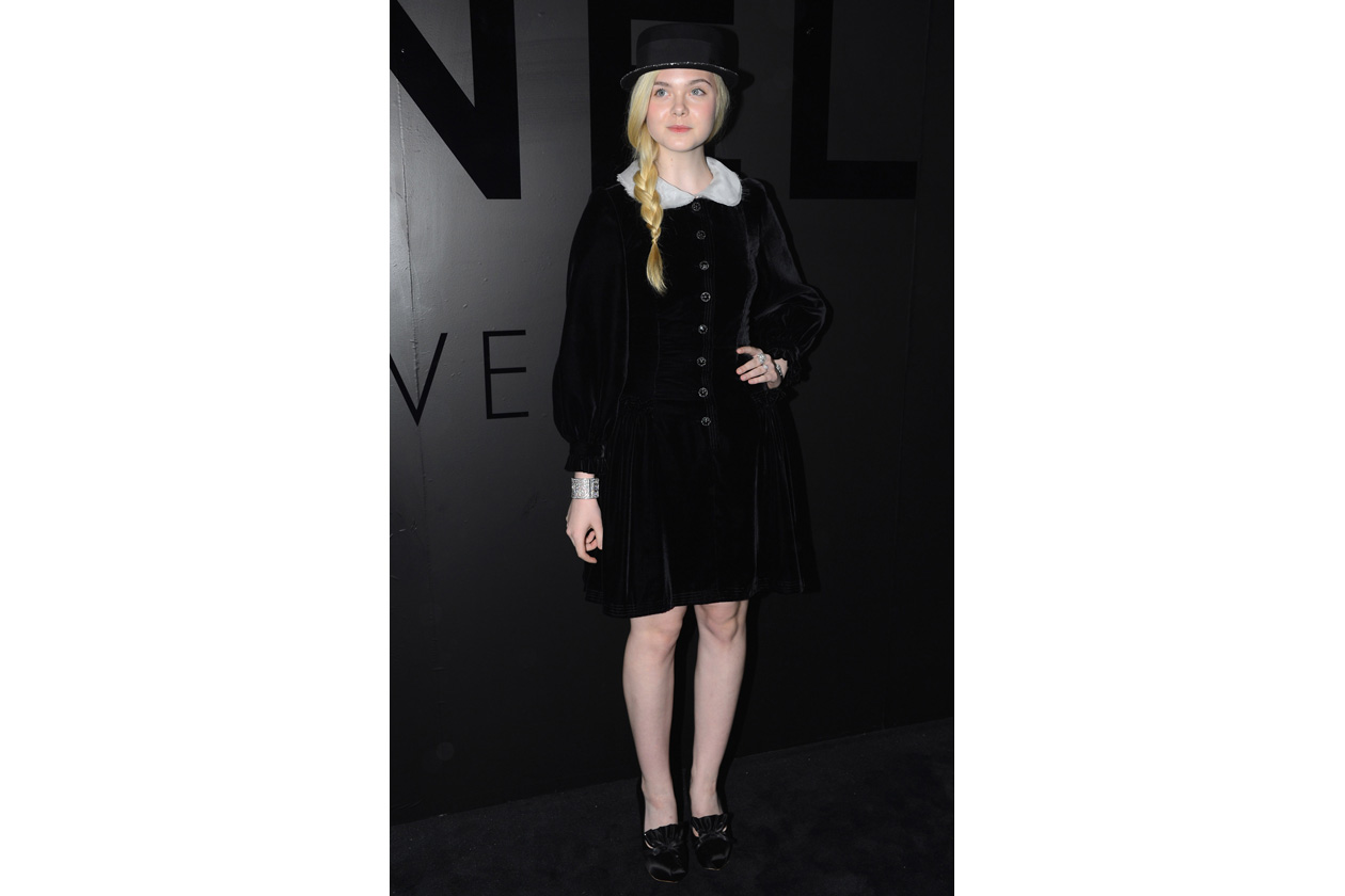 08 Star peter pan colla elle fanning getty