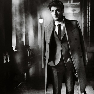 Burberry Tailoring: il servizio sartoriale in boutique