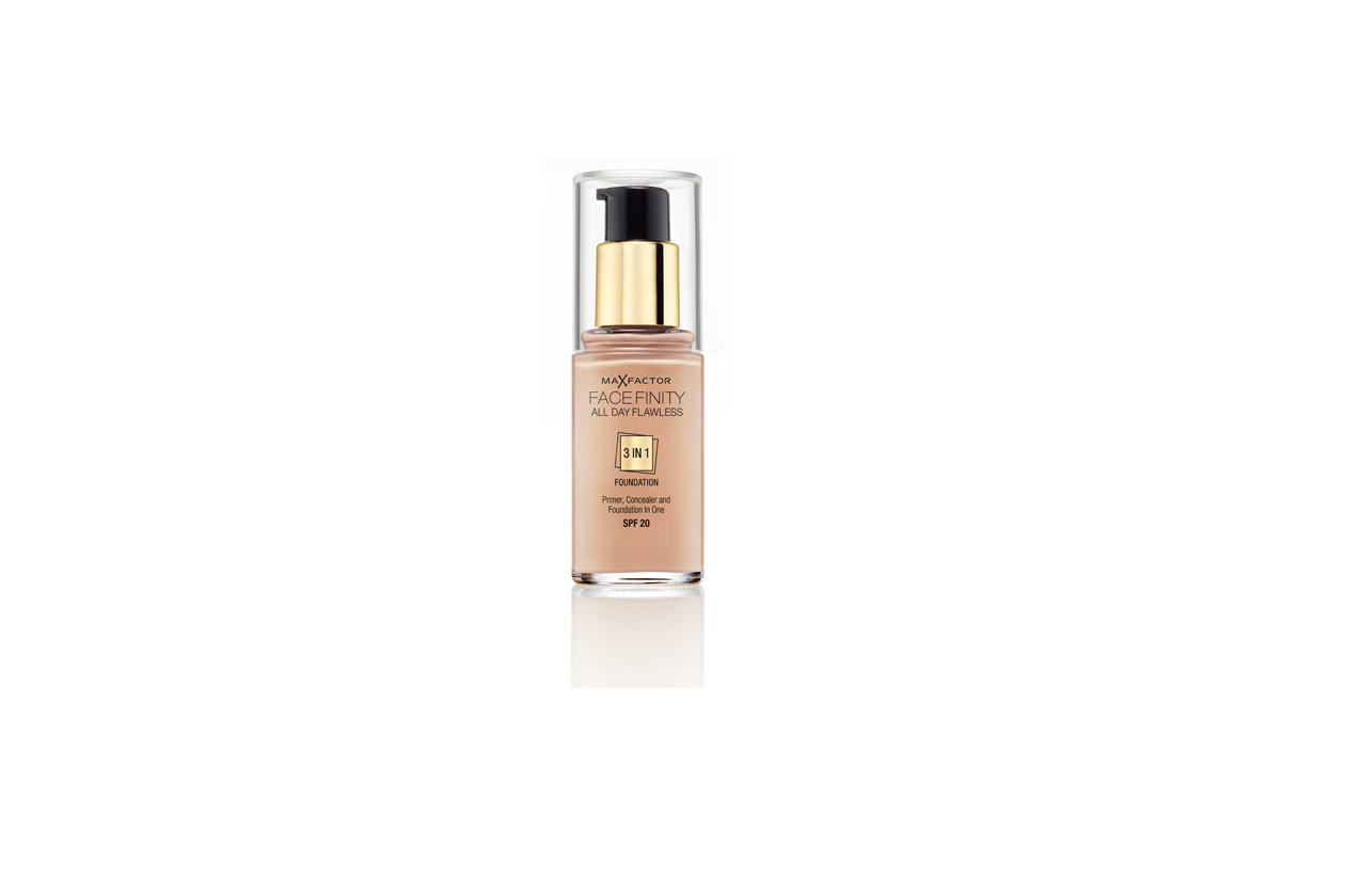 Facefinity All Day Flawless 3 in 1 di Max Factor riunisce in un unico prodotto il primer, il fondotinta e il correttore