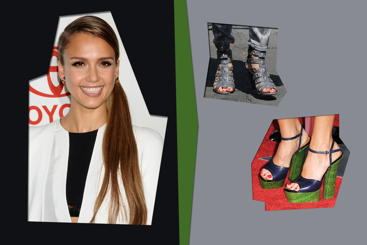 Jessica Alba sceglie uno smalto rosso vivo