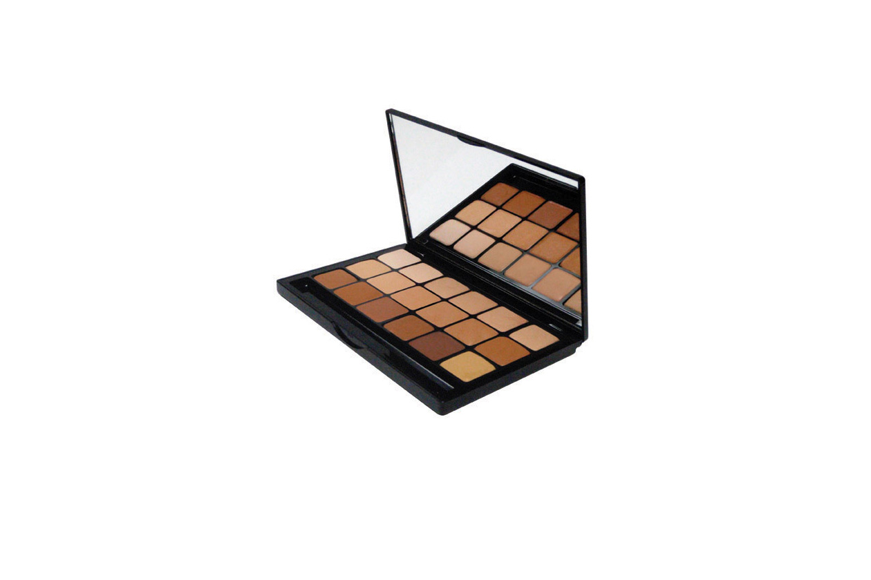 La Hi-Def Cream Super Palette di Graftobian ha 18 nuance dedicate a chi vuole realizzare un make up di estrema precisione