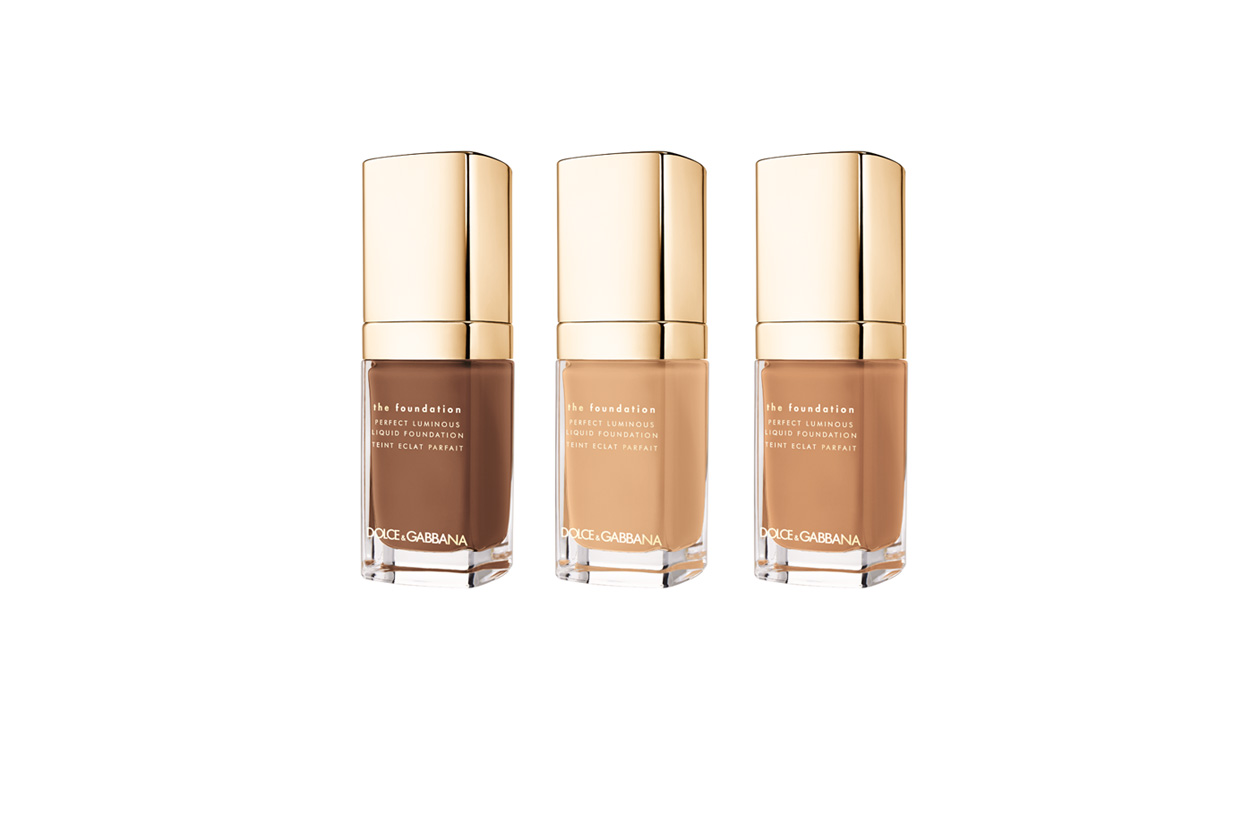 Regala alla pelle riflessi dorati il Perfect Luminous Liquid Foundation di Dolce&Gabbana