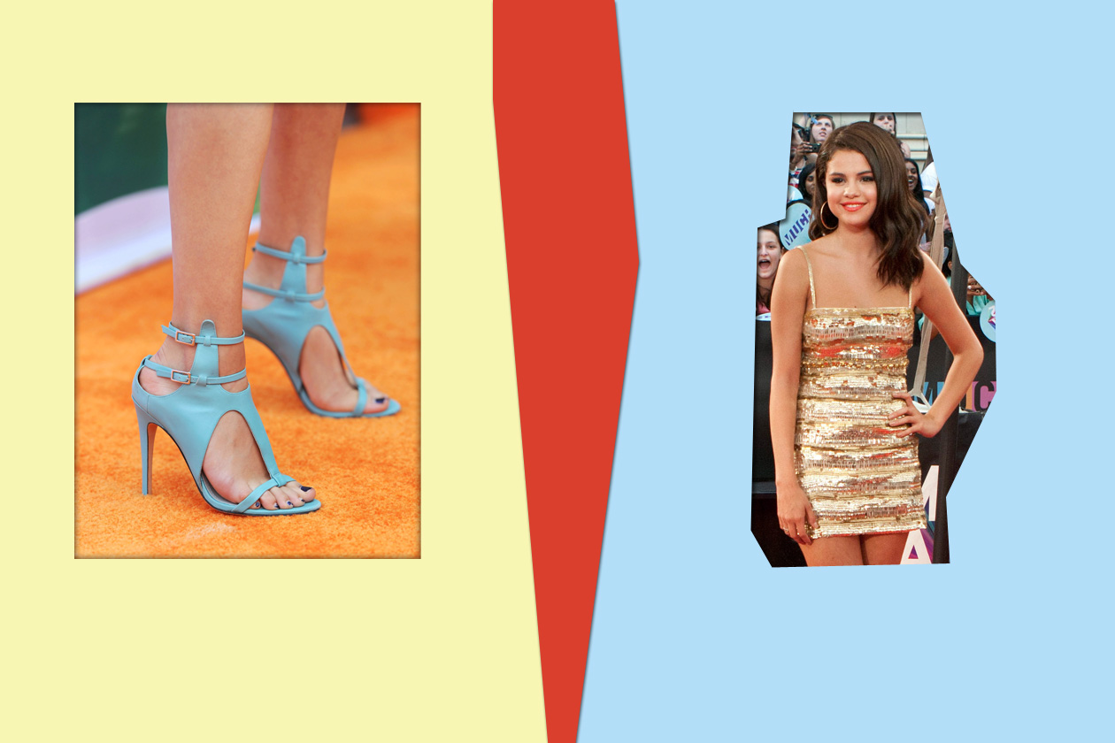 Un blu con qualche sbavatura sulle unghie di Selena Gomez