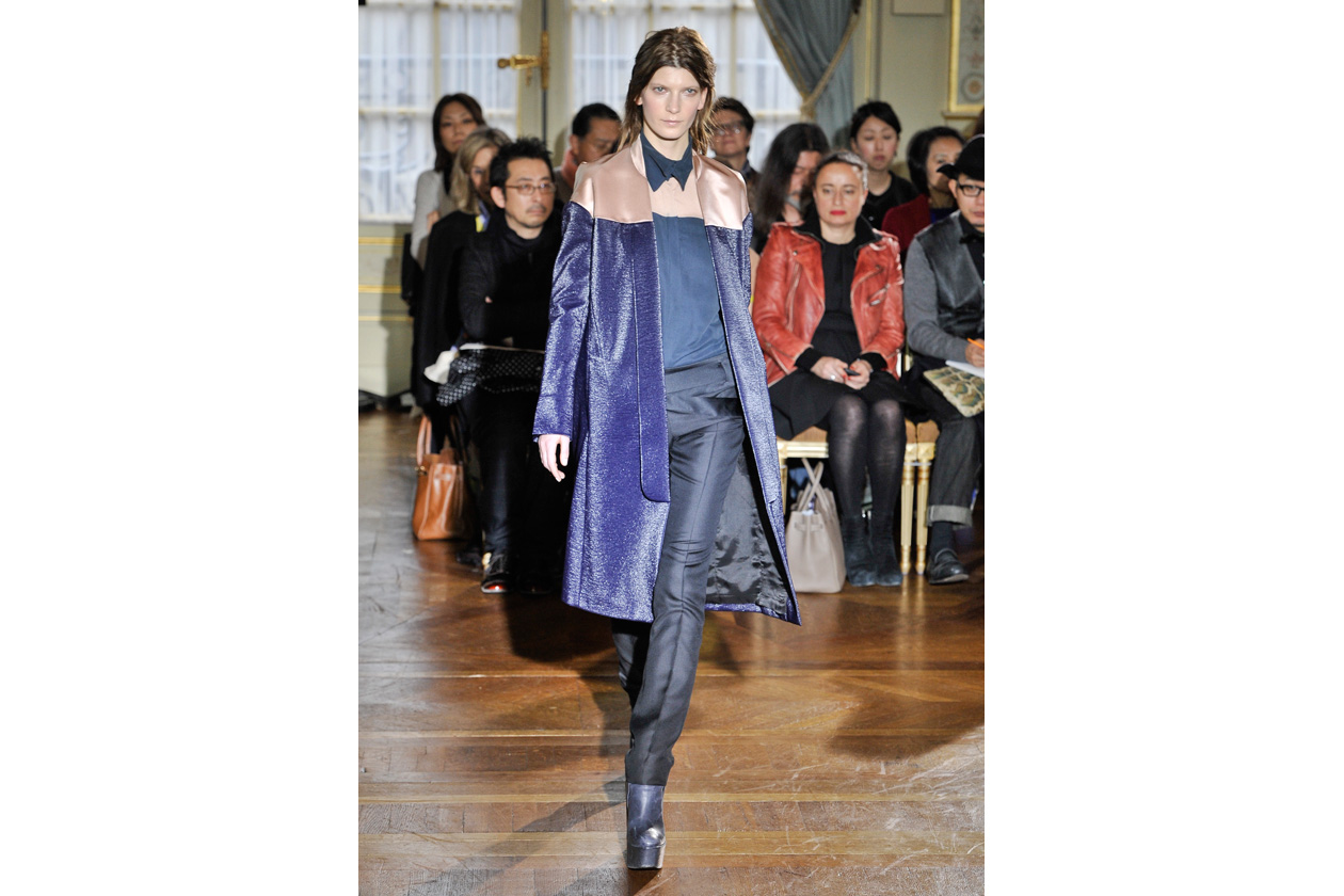 Anne Valerie Hash ful F12 023