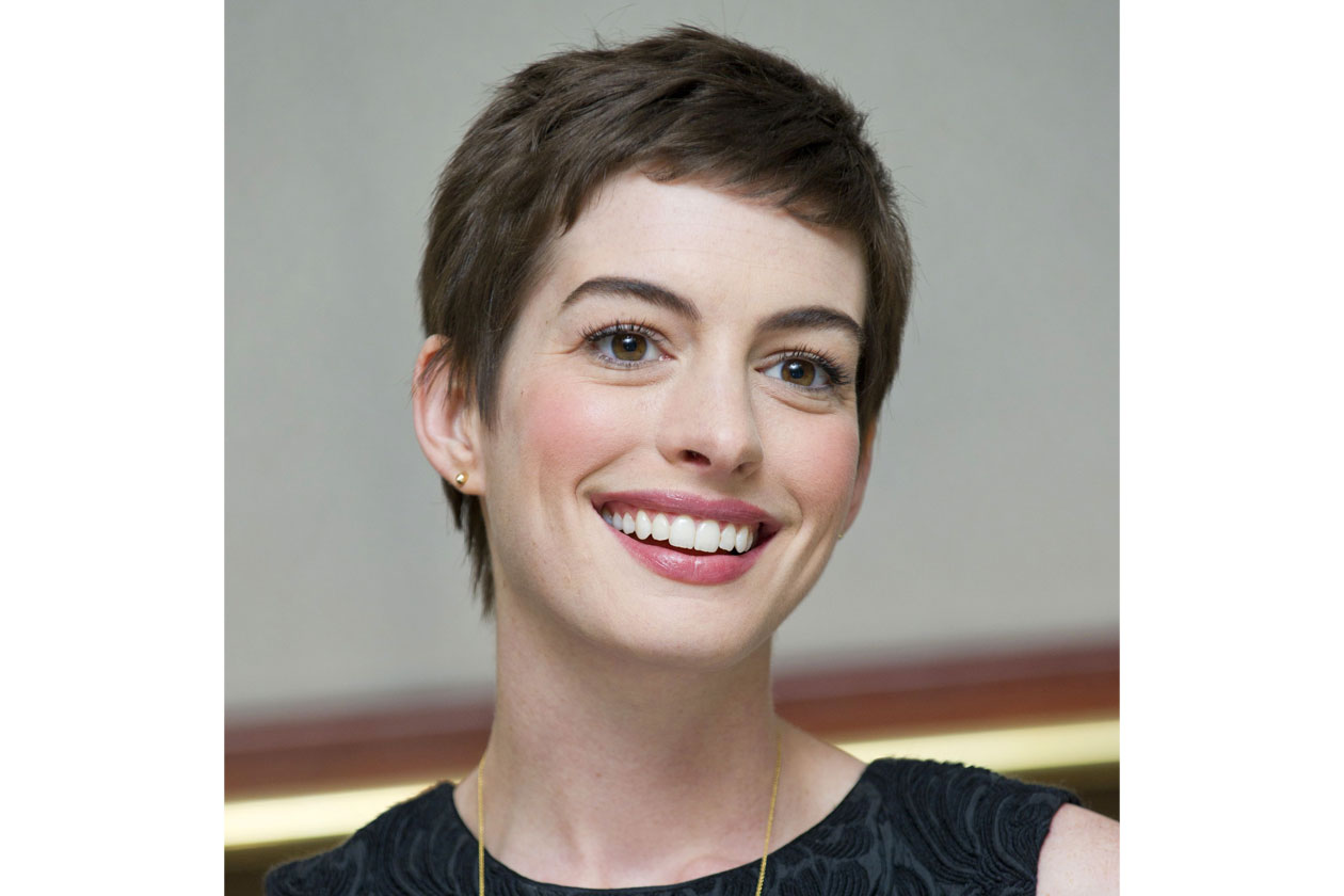 2012.07 ANNE HATHAWAY ‘SHUT UP AND PLAY THE HITS’ FILM PREMIERE, NEW YORK