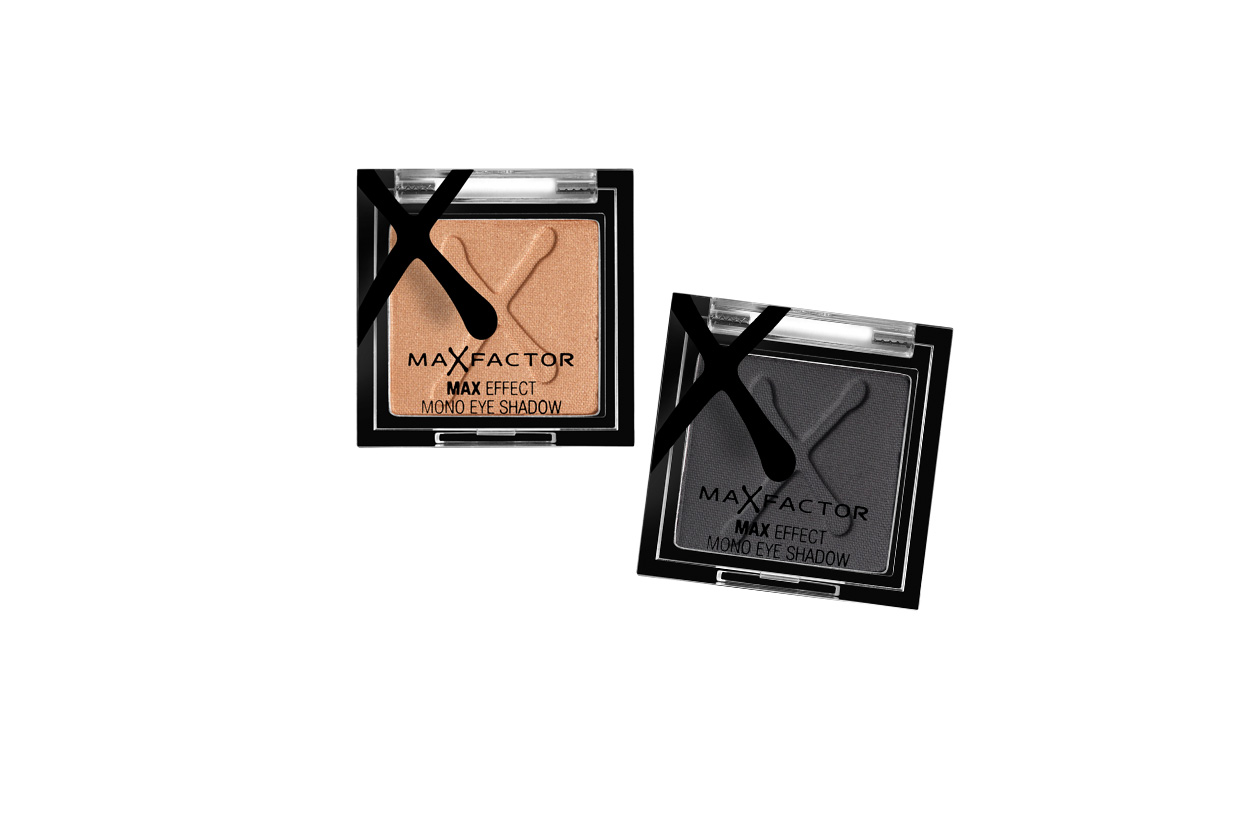 I due Mono Eye Shadow Golden Bronze e Mysterious Black di Max Factor sono opachi, eleganti e facili da sfumare