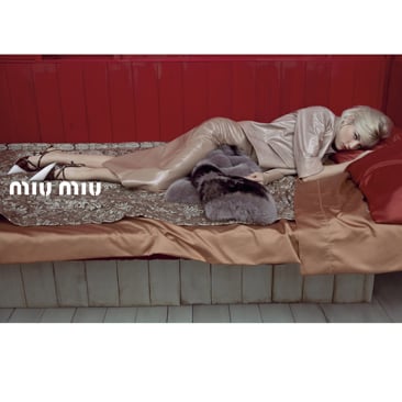 Miu Miu svela la campagna per la pe 2013