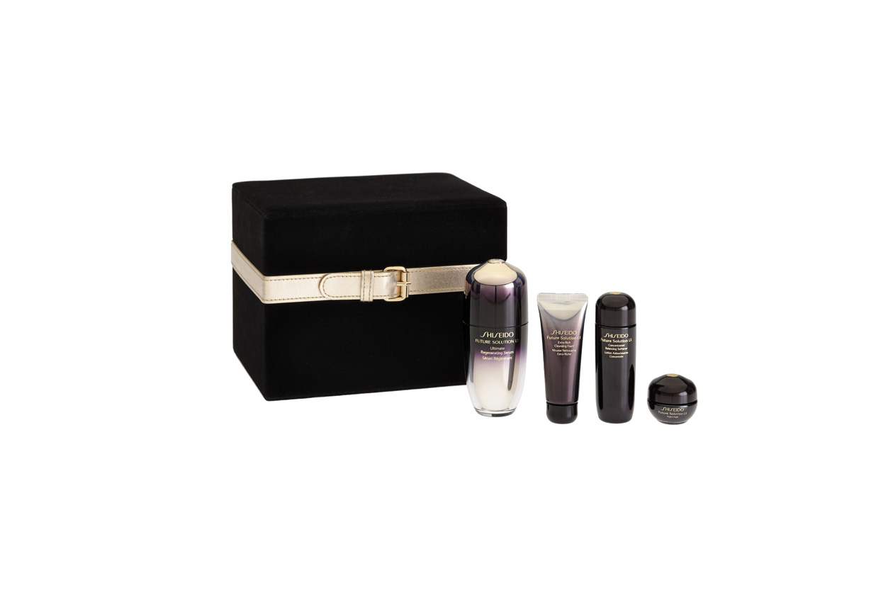 Shiseido Future Solution gift set Xmas 2012