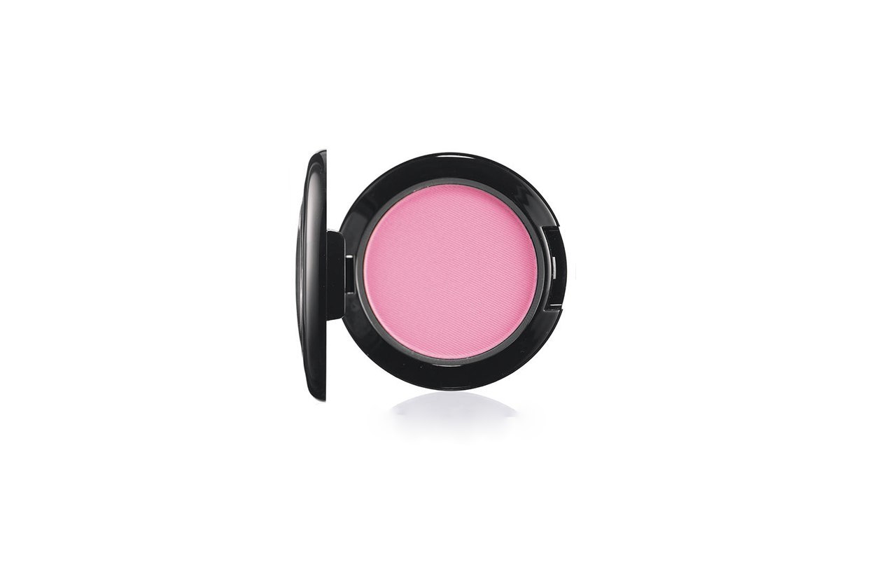 mac glamour daze blush i m the one