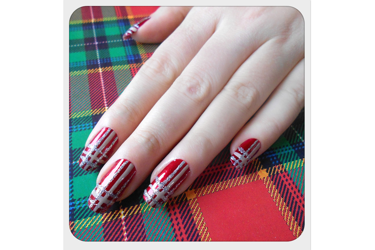 01 Speciale Unghie Natale Tartan