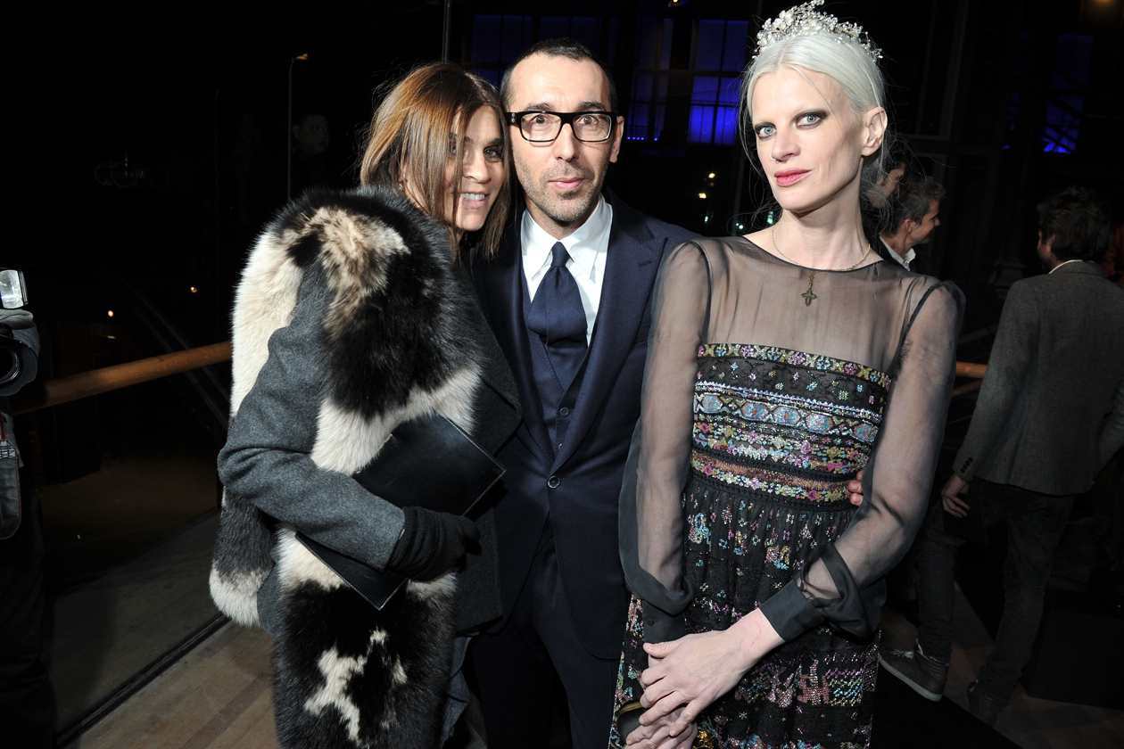 Carine Roitfeld, Alessandro Sartori & Kristen McMenamy Berluti 34