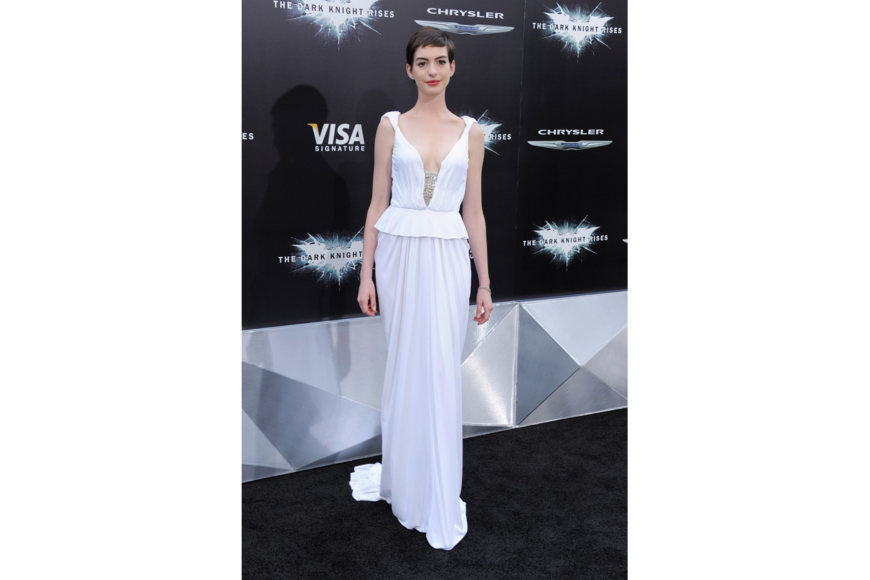 anne hathaway prabal gurung