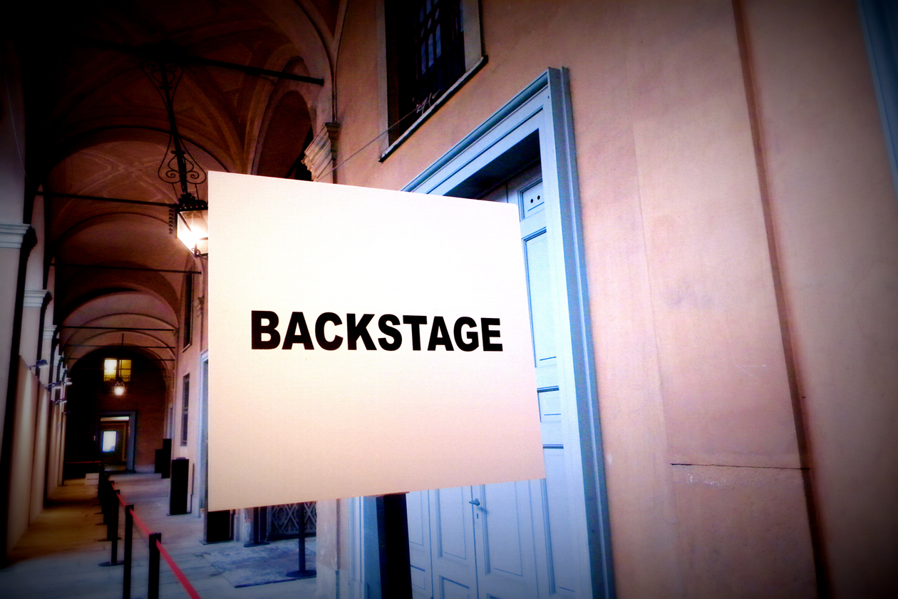 L’ingresso del backstage di Blugirl A/I 2013-14