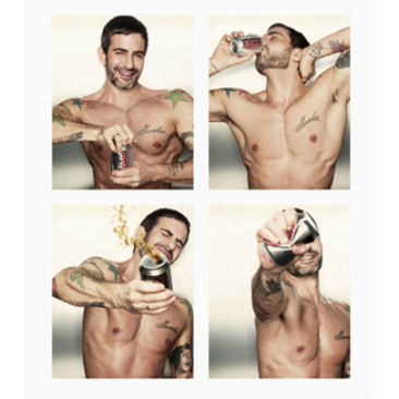 Marc Jacobs è il nuovo designer di Coca Cola Light