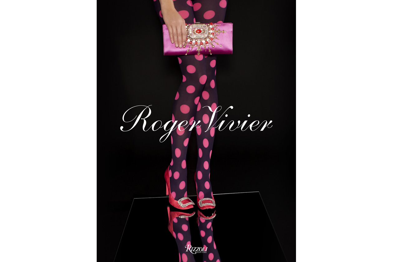 ROGER VIVIER BOOK COVER Cou