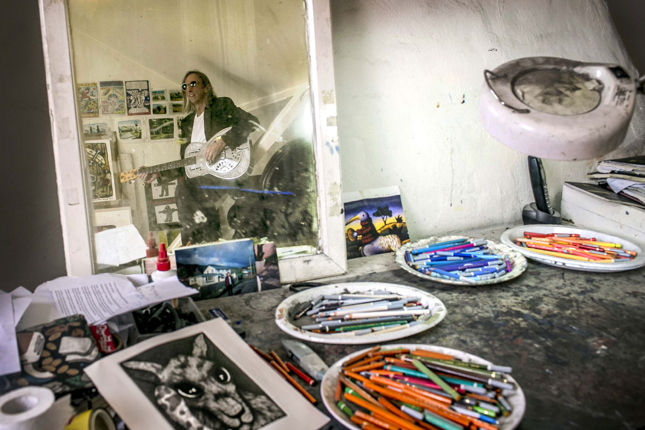 Sidney RMombassa Ph DDelCas