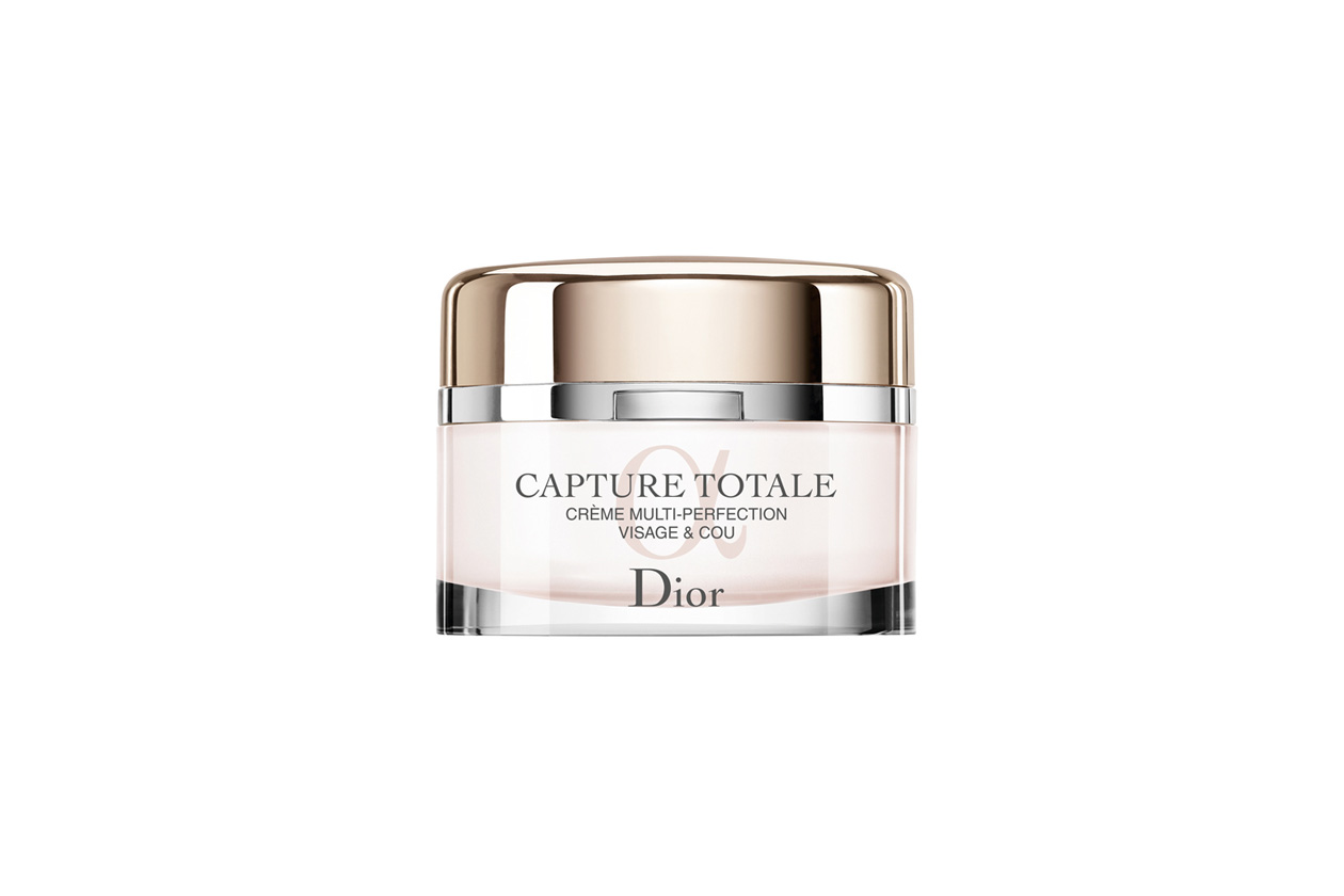 Favorisce il metabolismo cellulare, illumina e intensifica lo sguardo, migliorando la idratazione e riducendo i gonfiori il trattamento Multi-Perfection Capture Totale di Dior