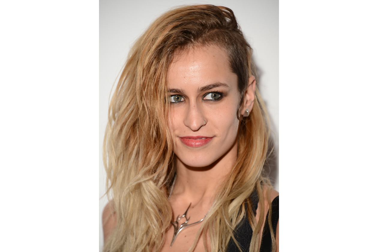 cover alice dellal