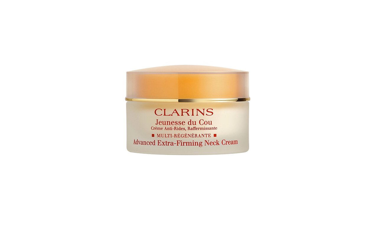 Pensato per tutte le pelli il Jeunesse de Cou di Clarins ha una formula esclusiva a base di olio di prugna e auxine di girasole