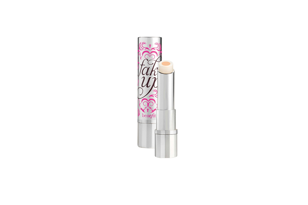 Beauty aereo Benefit Fake up