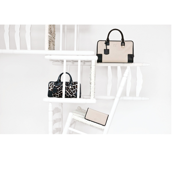 Loewe monochrome: la nuova capsule collection