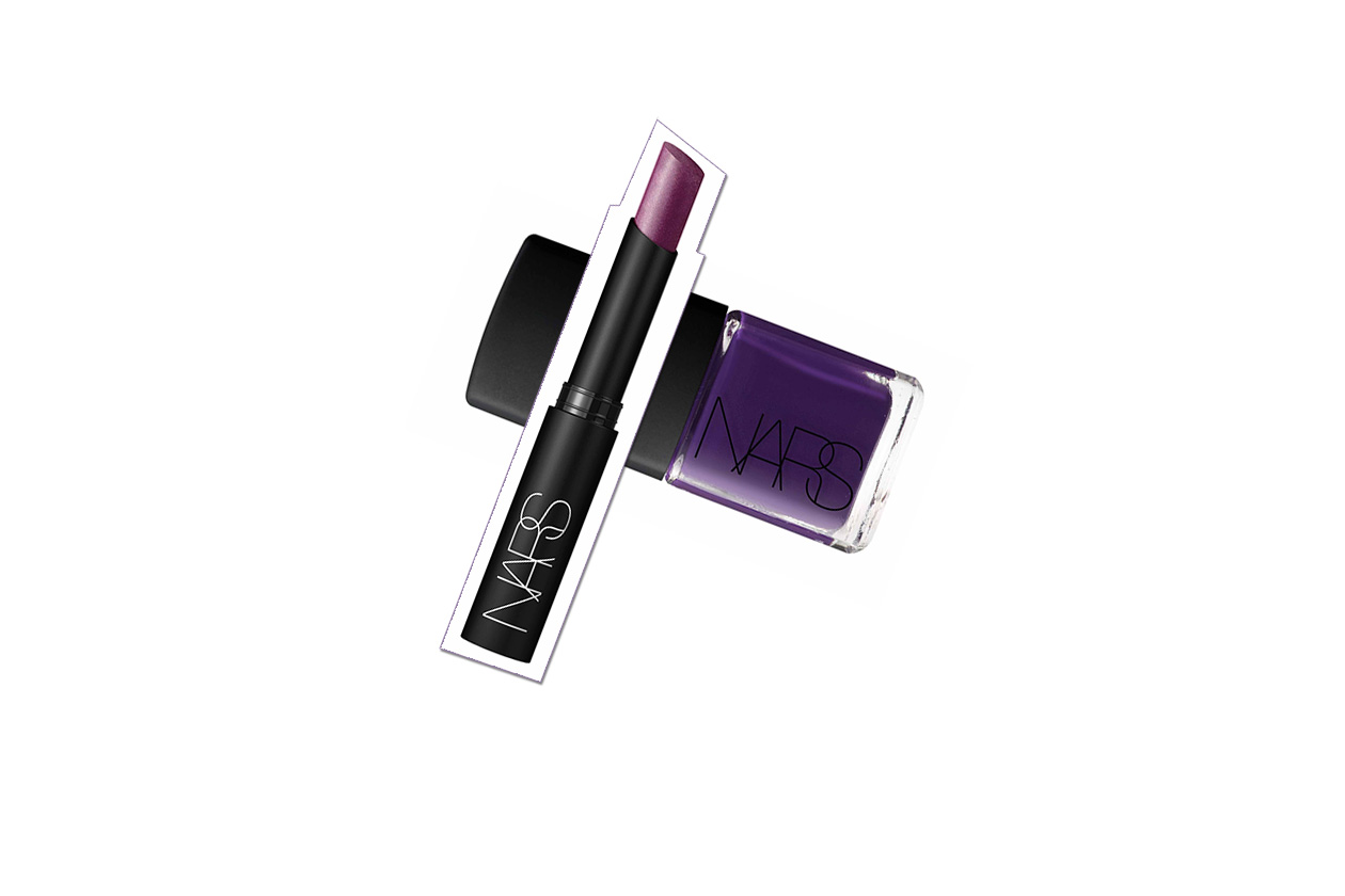 Il viola è anche nella collezione Fall 2013 di Nars: sulle mani con il Nail Polish Fury e sulle labbra con il Pure Matte Lipstick La Paz in limited edition