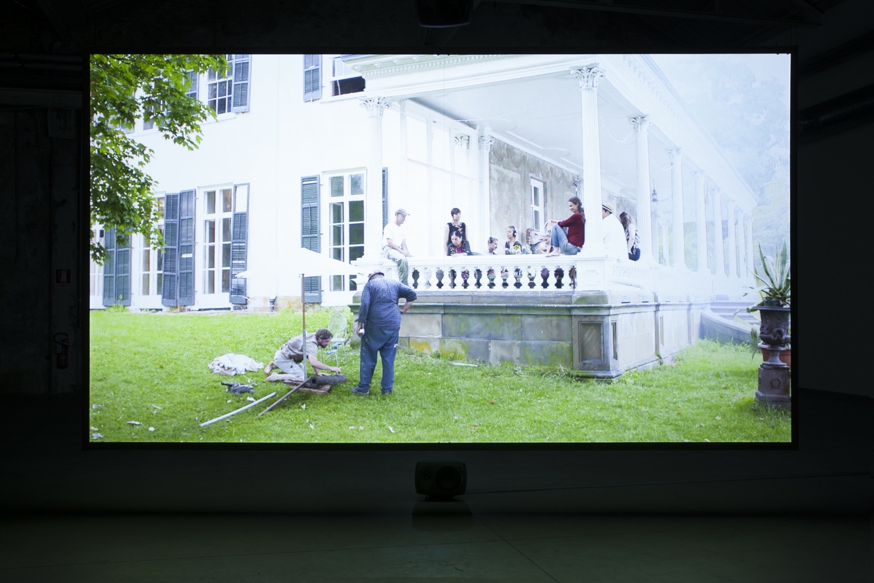 Ragnar Kjartansson; Hangar Bicocca; Milano; The Visitors; installazione; video; arte contemporanea