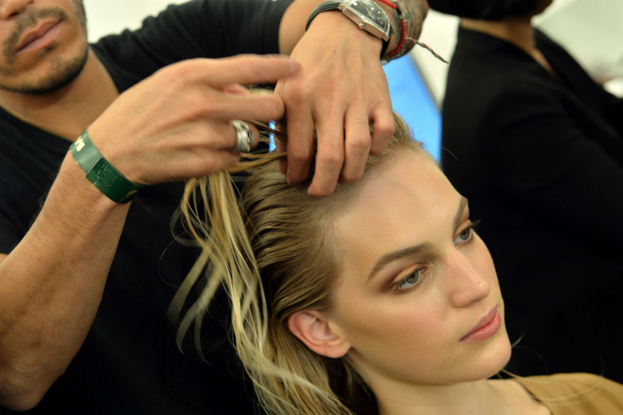 Gucci: il backstage beauty e make up Primavera/Estate 2014