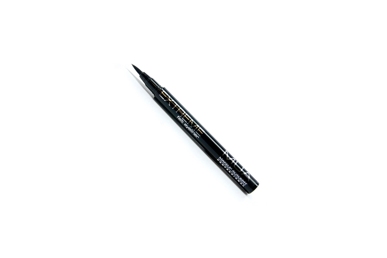 mua Extreme Felt Liner Black