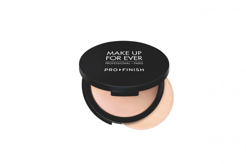 Regala un incarnato perfetto il Pro Finish di Make Up For Ever