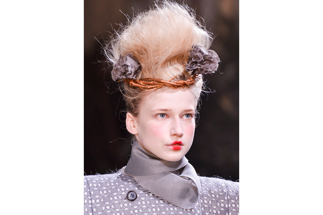 Thom Browne stupisce sempre con queste acconciature esagerate