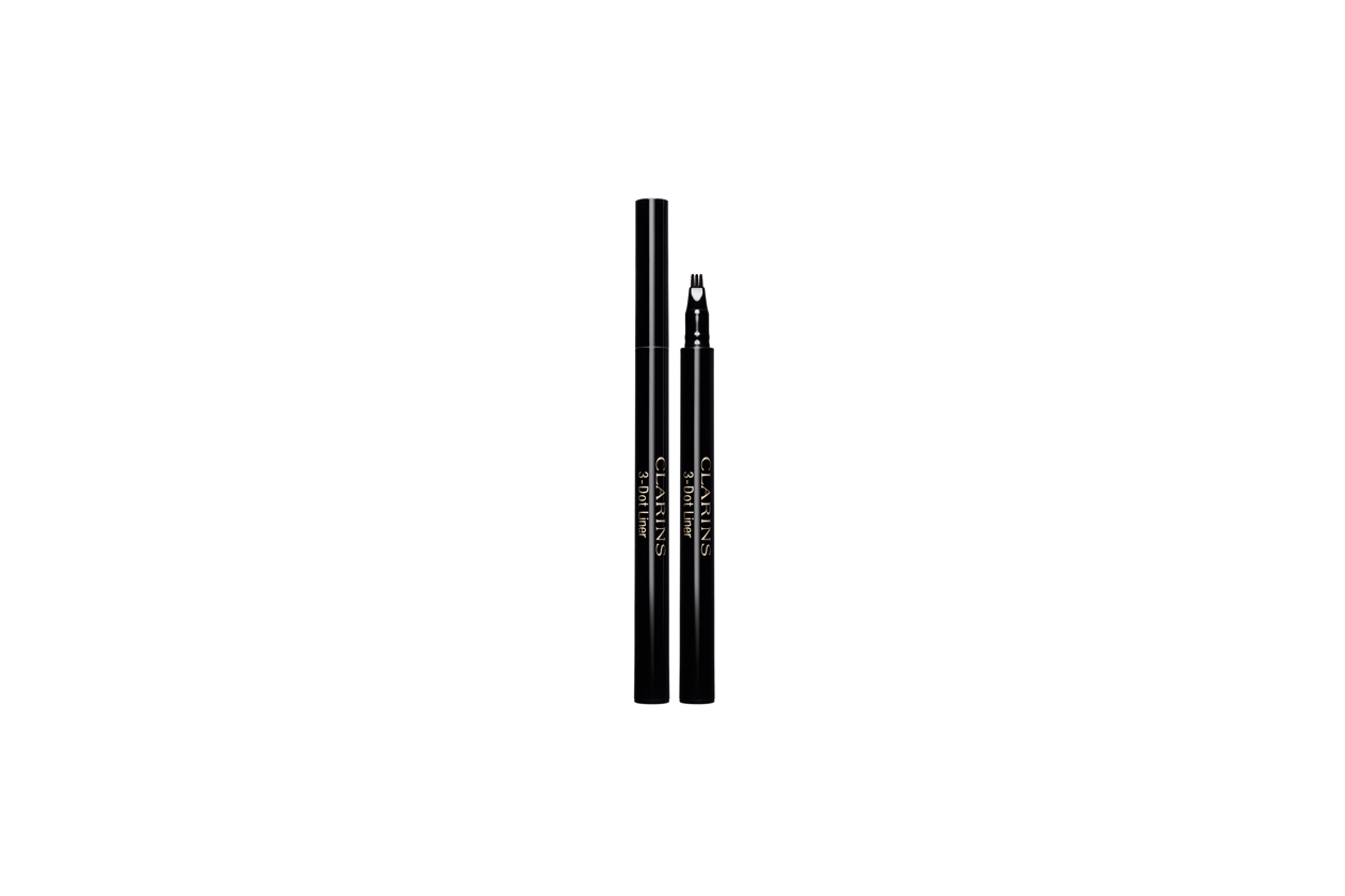 2 clarins 3 dot liner