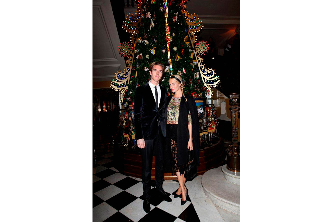 Claridge’s Christmas Tree By Dolce & Gabbana JAMES COOK & POPPY DELEVIGN…